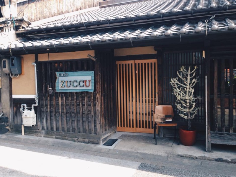Cafe Zuccu entrance